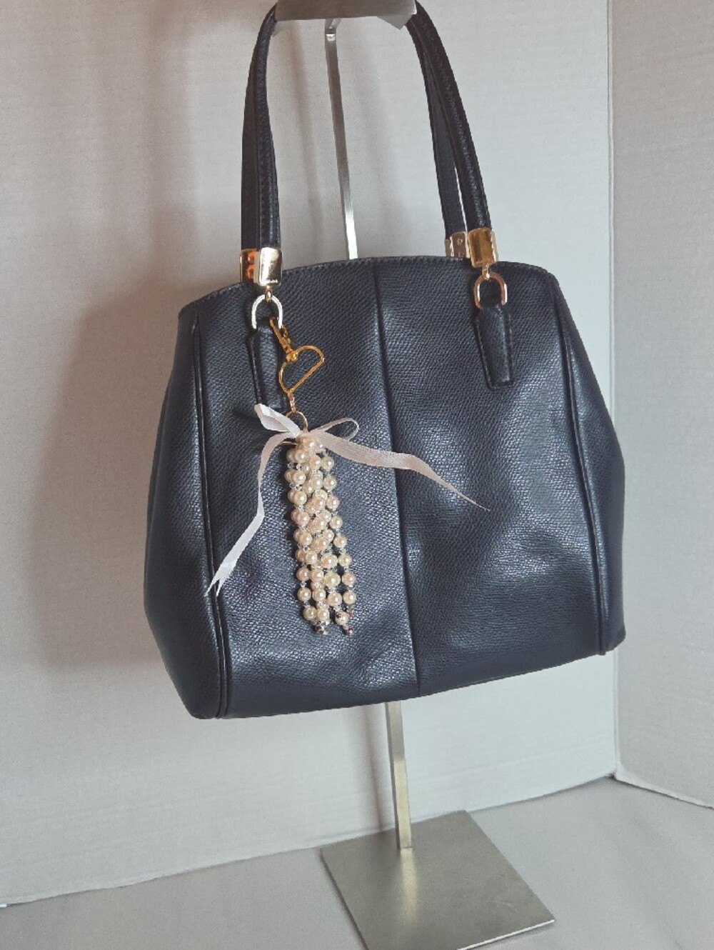 Pearl Tassel Bag Charm Keychain with Gold Clip - Ivory - Picture 4 of 4